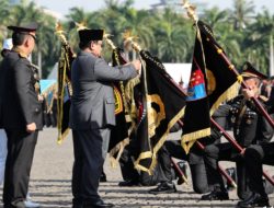 Momen HUT Bhayangkara Polri Ke -79, Presiden Hadiahi Penghargaan Nugraha Sakanti Kepada Divisi Humas Polri dan Enam Satker Lainnya.
