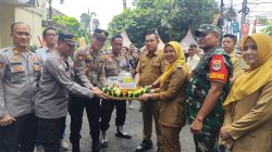 Tiga Pilar Sambangi Polsek Rawa Lumbu Beri Ucapan HUT Bhayangkara ke-79