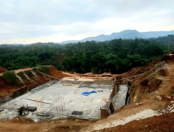 Polemik PLTMH Lpi Desak Bupati Copot Kadis DPMPTS Serta Tutup Lokasi Proyek Ketum Lpi Kami Siapkan Aksi Massa !!