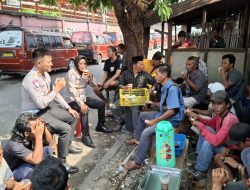 Satlantas Polres Metro Bekasi Kota Gelar Ngopi Bareng Sopir Angkot K 09, Bangun Komunikasi Humanis