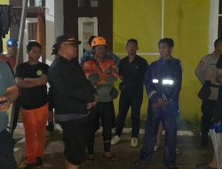 Kapolsek Serang Baru Laksanakan Monitoring Antisipasi Genangan Air Akibat Meluapnya Kali Cikarang
