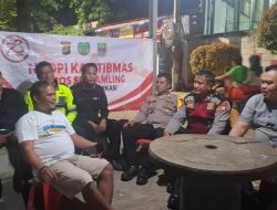 Kanit Intelkam Polsek Serang Baru Beserta Anggota Giat Ngopi Kamtibmas,Berikan Himbauan Kamtibmas Kepada Masyarakat