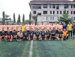 Sinergi di Lapangan Hijau: Polres Metro Bekasi Kota Dan Jurnalis Jalin Kemitraan Lewat Sepak Bola