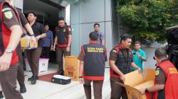 Tim Penyidik Kejati Sumsel Menggeledah 4 Tempat Terkait Perkara Dugaan Tipikor Pemberian Fasilitas Pinjaman/Kredit.