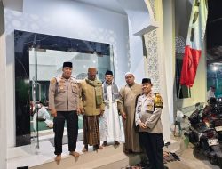 Dzikir Bersama dan Sholat Subuh, FK-ULUM dan Polsek Cakung Pererat Ukhuwah di Kampung Pisangan