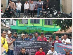 Aksi Aliansi Merasa Kecewa atas Kebohongan Kepala Sekolah SMA 4 Cikupa Tangerang Berujung Gembok