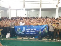 Sosialisasi Operasi Patuh Jaya 2025, Satlantas Polres Metro Bekasi Kota Beri Pembekalan di SMKN 6
