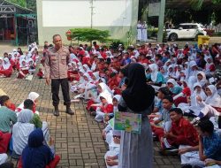 Penyuluhan Kenakalan Remaja Oleh Kanit Binmas Polsek Bekasi Selatan di SMPN 4 Bekasi