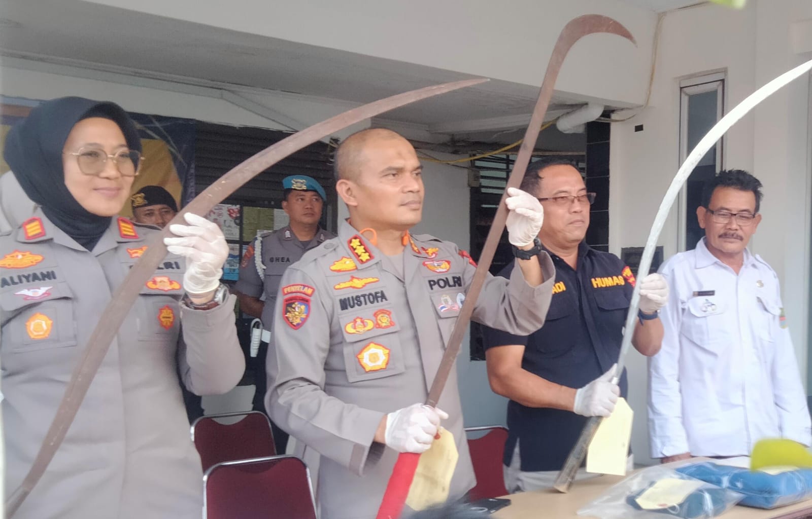 Polres Metro Bekasi Berhasil Ungkap Kasus Tawuran Remaja Yang Meresahkan Masyarakat