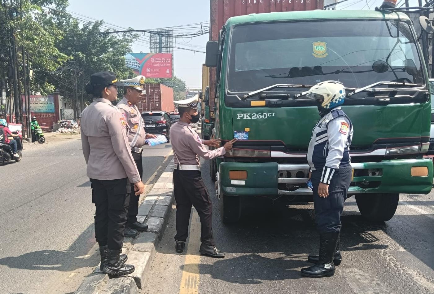 Awasi Operasi Patuh Jaya 2025, Polres Metro Bekasi Kota Pantau Posko Dan Unit Medansatria