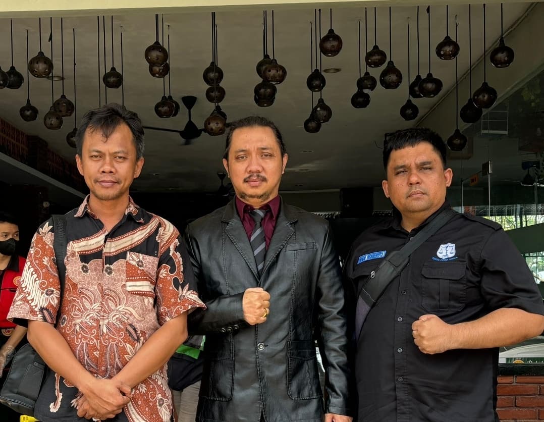 Sidang PS Diwarnai Ketegangan Akibat Intimidasi Massa