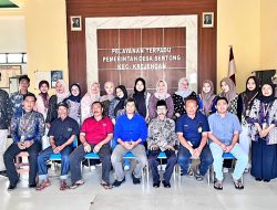 Mahasiswa KKN 64 UINSA Kenalkan Pertanian Modern di Desa Sentong Bersama BUMDes