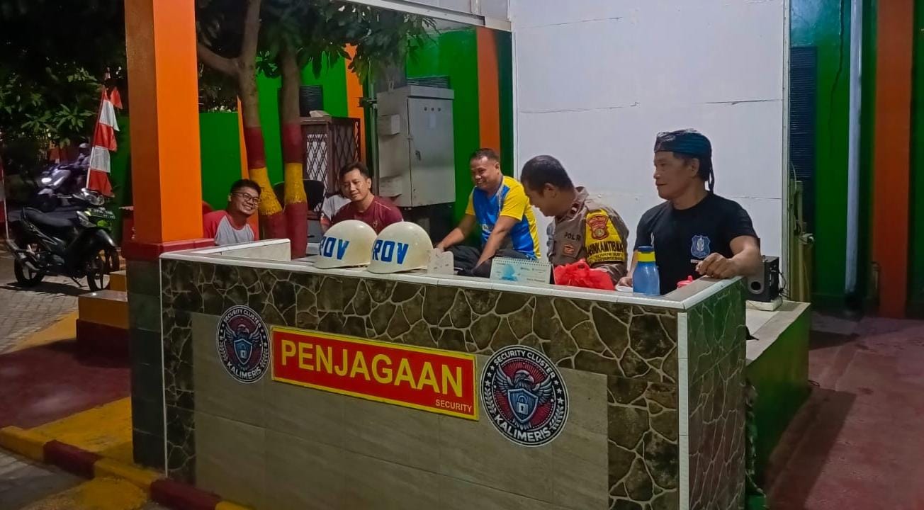 Bhabinkamtibmas Sumurbatu Hadiri Rapat Warga RT 07, Dukung Persiapan HUT Ke-80 RI