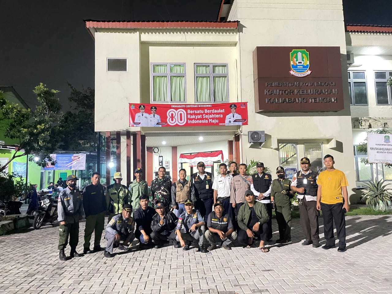 Patroli 3 Pilar Bekasi Utara Tertibkan Pelajar yang Langgar Jam Malam