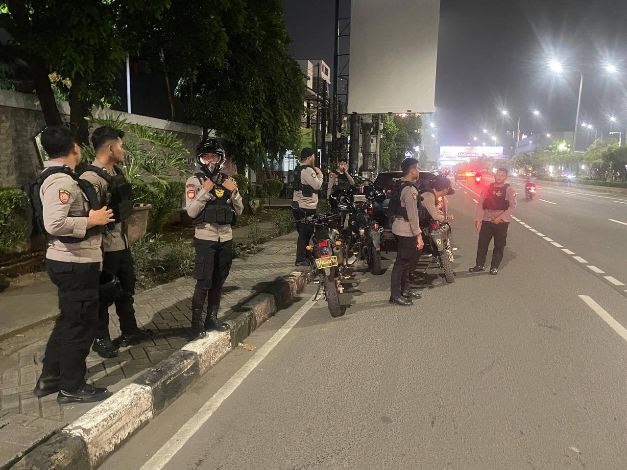 Patroli Gabungan Skala Besar Polres Metro Bekasi Kota Ciptakan Rasa Aman di Tengah Masyarakat
