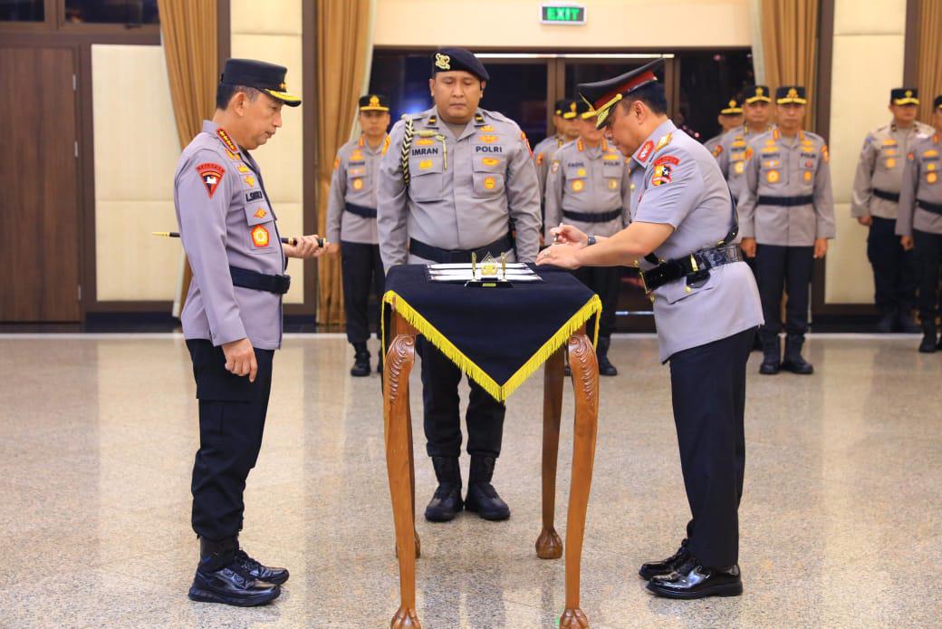 Kapolri Resmi Lantik Komjen Dedi Prasetyo Jadi Wakapolri.