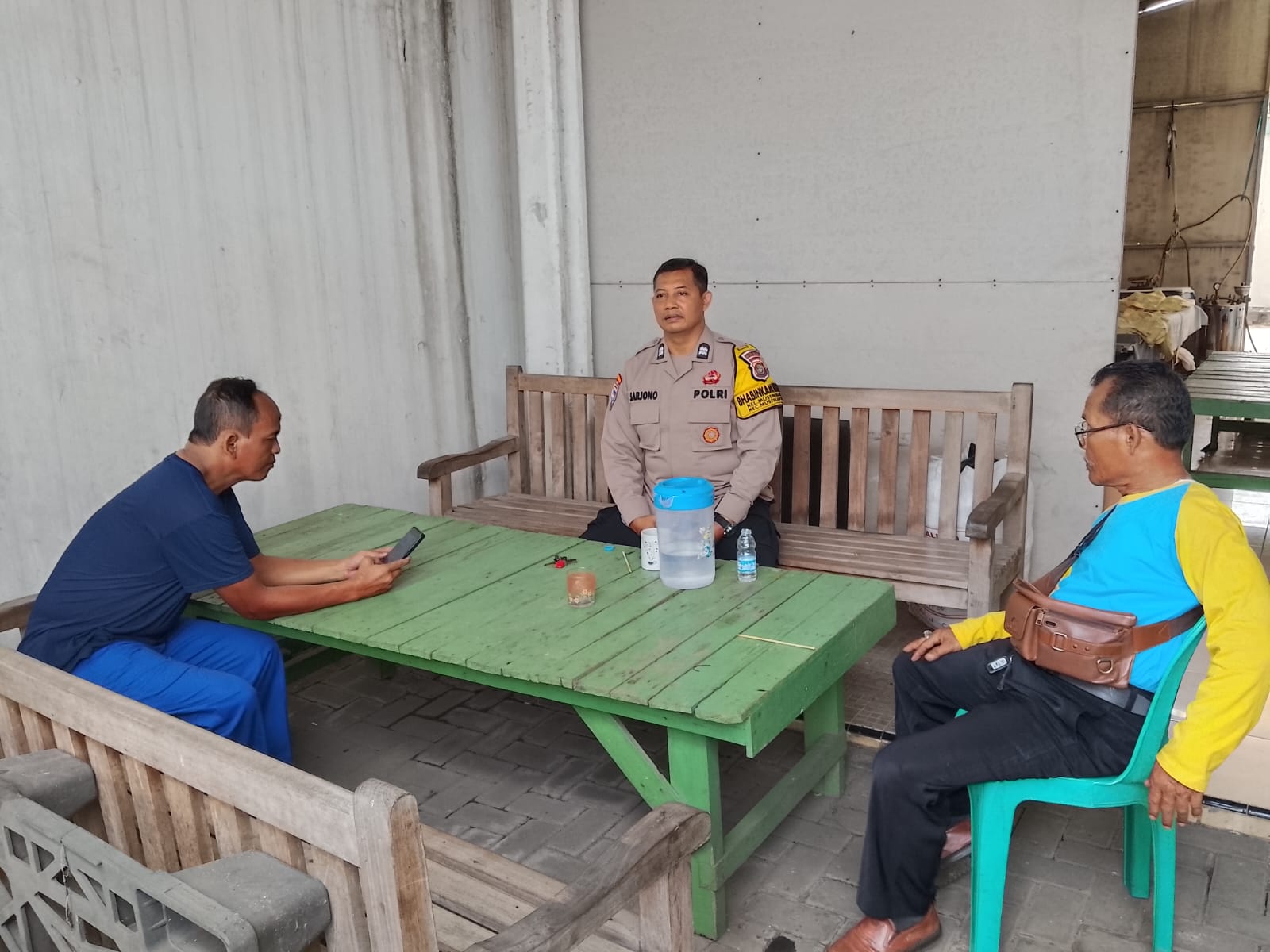 Polisi Dan TNI Gelar Patroli Bersama di Medansatria, Warga Diimbau Waspada Gangguan Kamtibmas