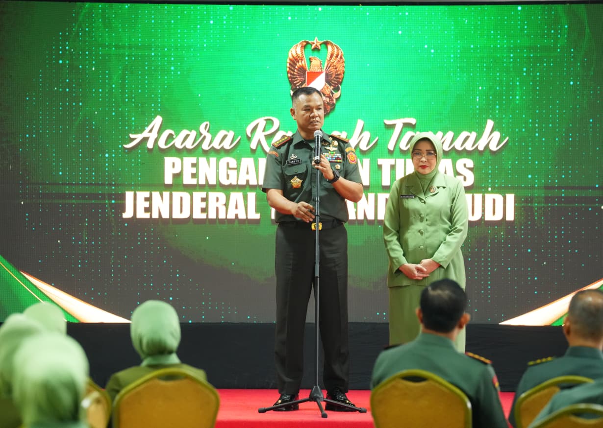 Wakil Panglima TNI Ikuti Tradisi Pengantar Tugas Di Mabesad