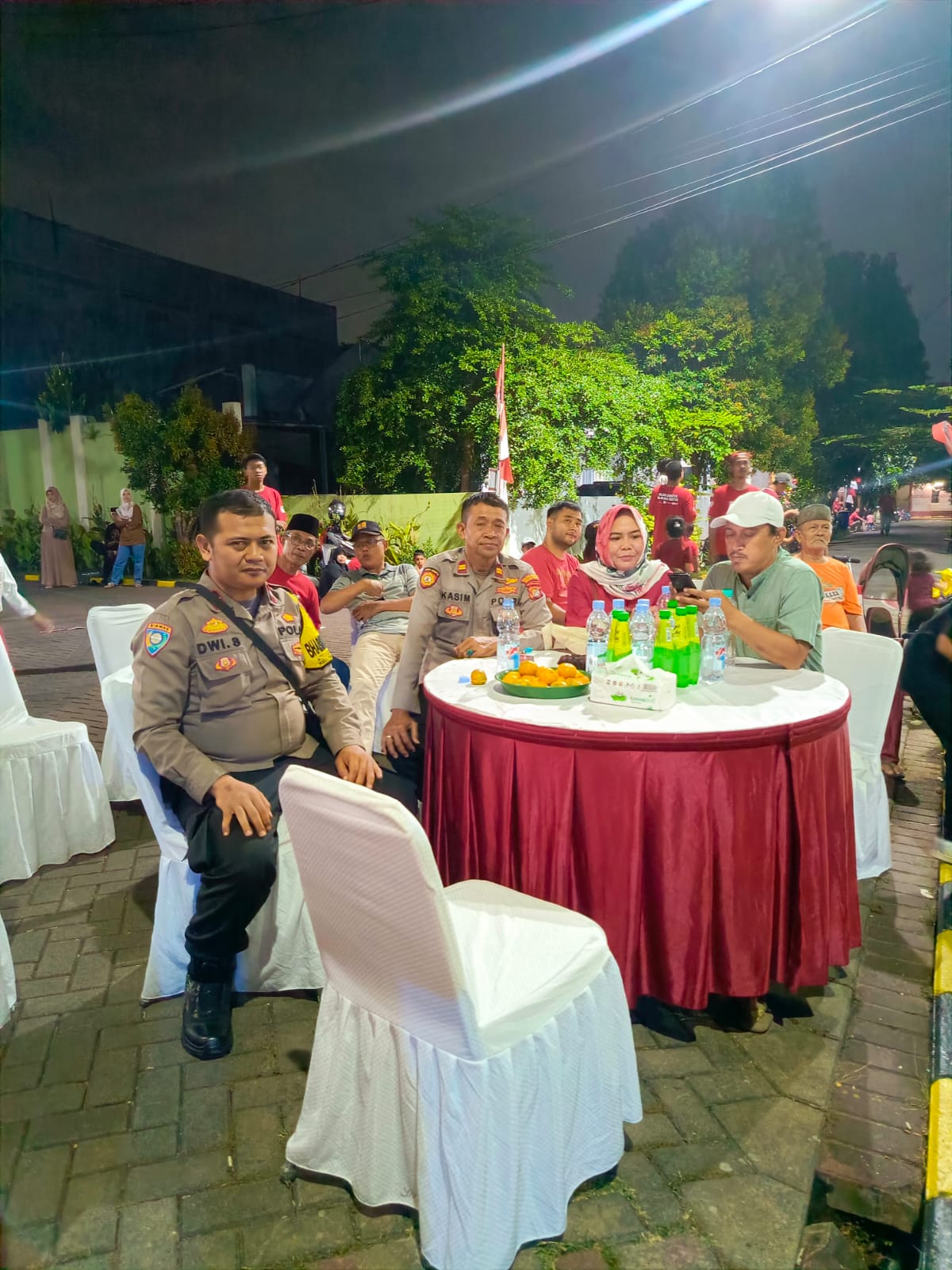 Warga Sumurbatu Meriahkan Malam Puncak HUT RI ke-80 Dengan Pentas Seni