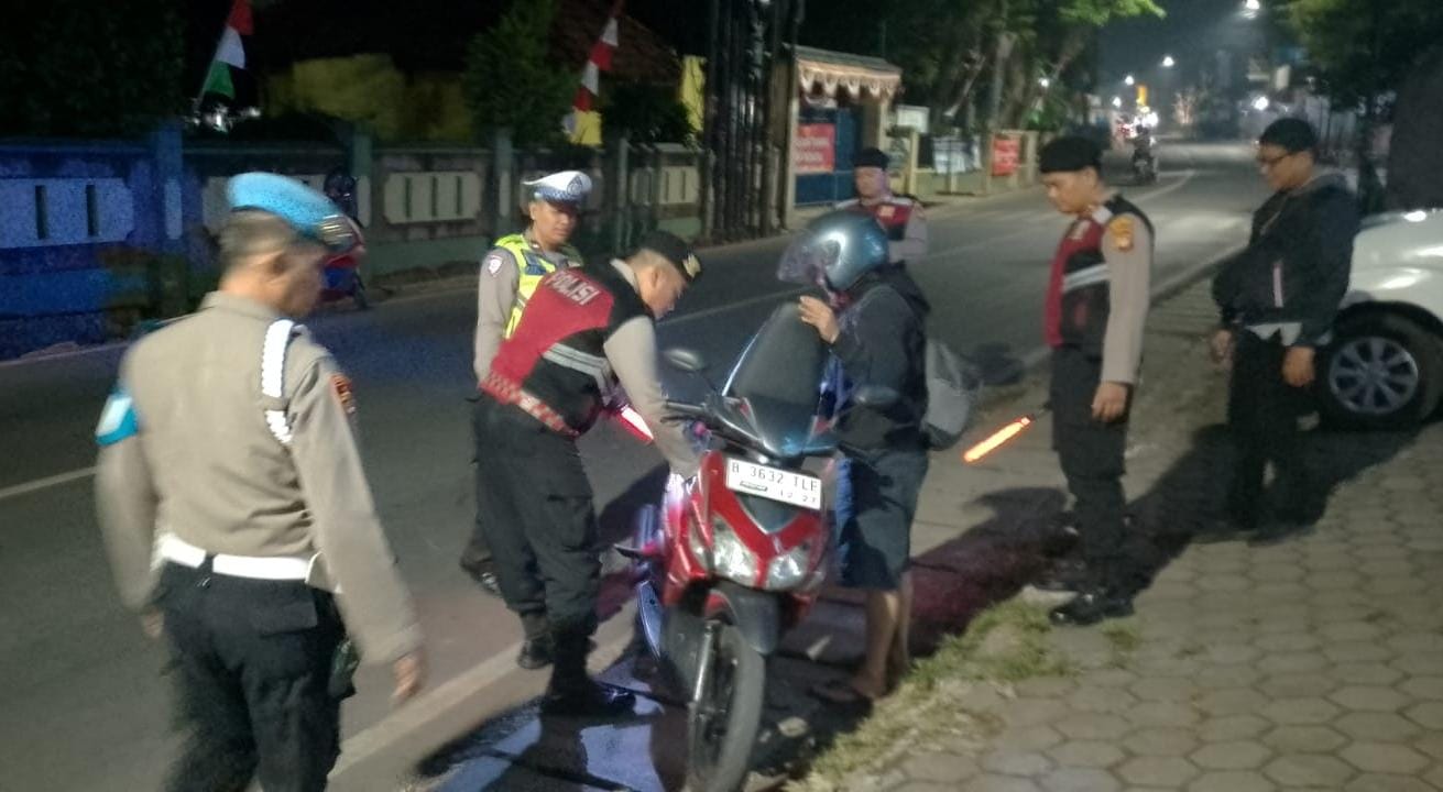 POLSEK BANTARGEBANG GELAR OPS OKJ, OPS JAYA 21 DAN PATROLI SKALA SEDANG ANTISIPASI GUANTIBMAS