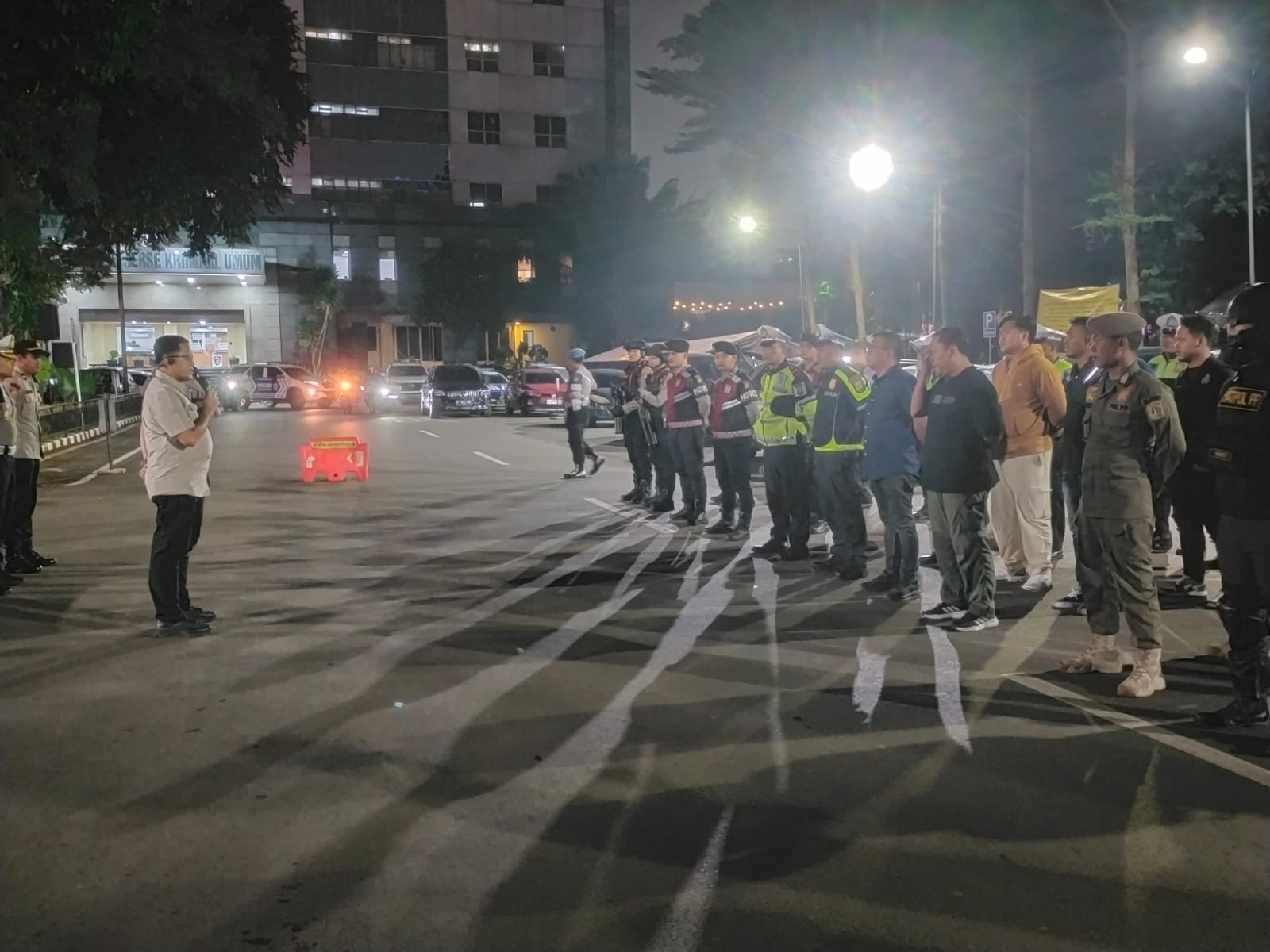 Polda Metro Jaya Gelar Patroli Malam di Sejumlah Wilayah, Hadirkan Rasa Aman dan Nyaman Untuk Warga.