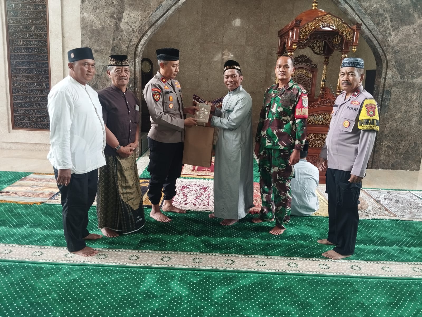 Silaturahmi Dan Himbauan Kamtibmas Sekaligus Sholat Jumat Keliling