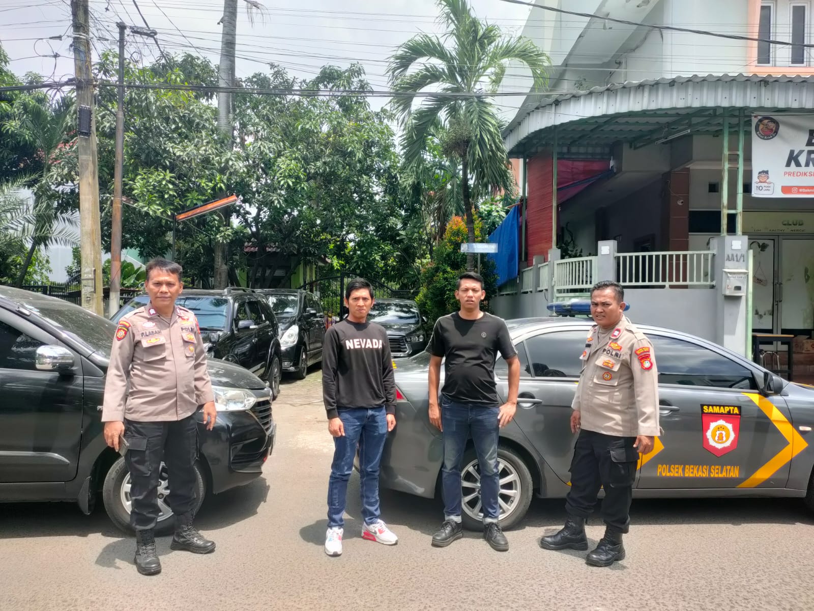 Polsek Bekasi Selatan Gelar Patroli Skala Sedang, Pastikan Situasi Aman Dan Kondusif