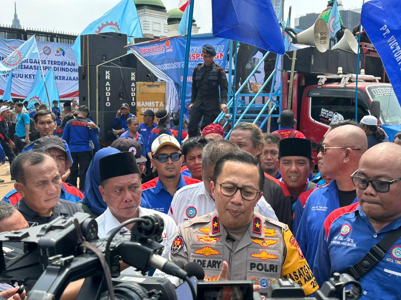 Polda Metro Jaya Pastikan Aksi Buruh di DPR Berjalan Aman Dan Humanis