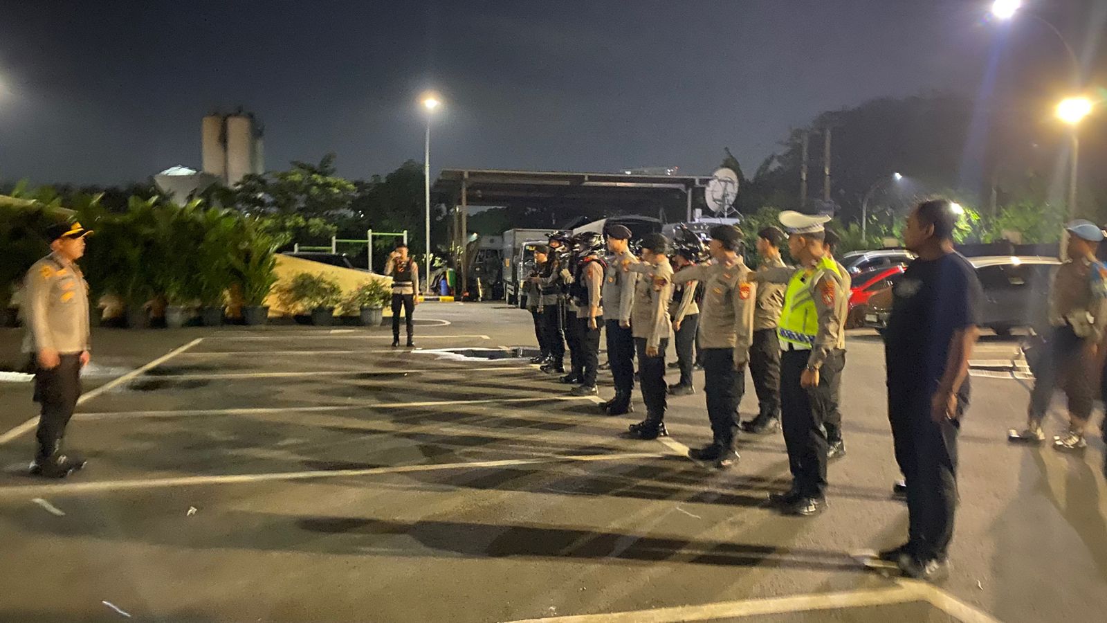 Cegah Kejahatan Jalanan Dan Aksi Balapan Liar, Polres Metro Bekasi Kota Gelar Patroli Malam Skala Besar