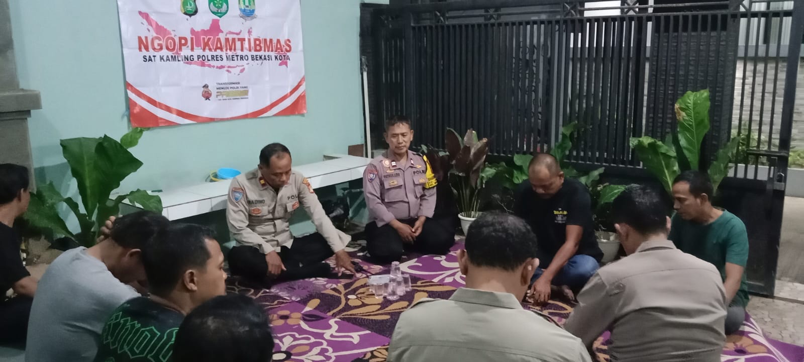 Jalin Silaturahmi, Polsek Bekasi Selatan Gelar “Ngopi Kamtibmas” di Jaka Setia