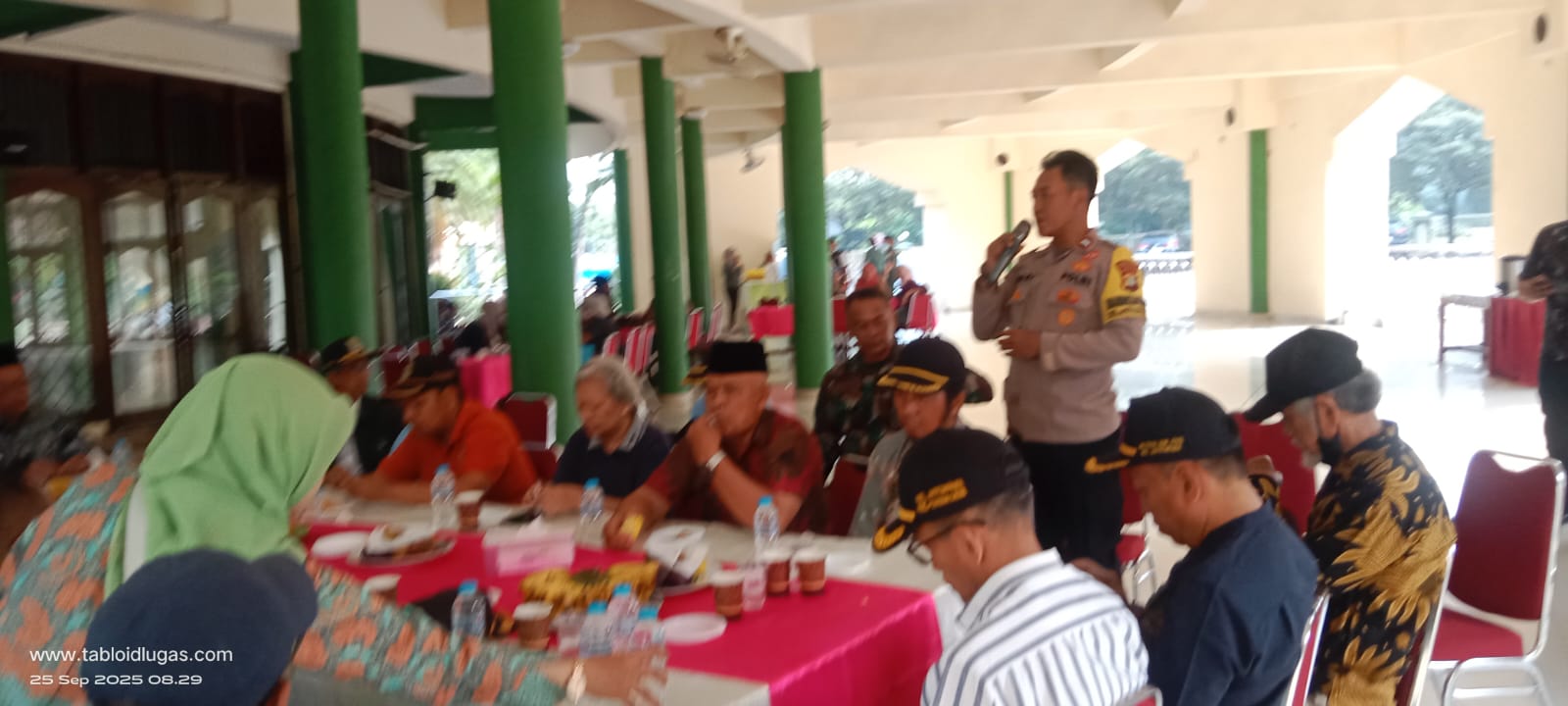 Hadir Kamis HEPI, Bhabinkamtibmas Jaticempaka Sampaikan Arahan Antisipasi Tawuran Dan Balap Liar