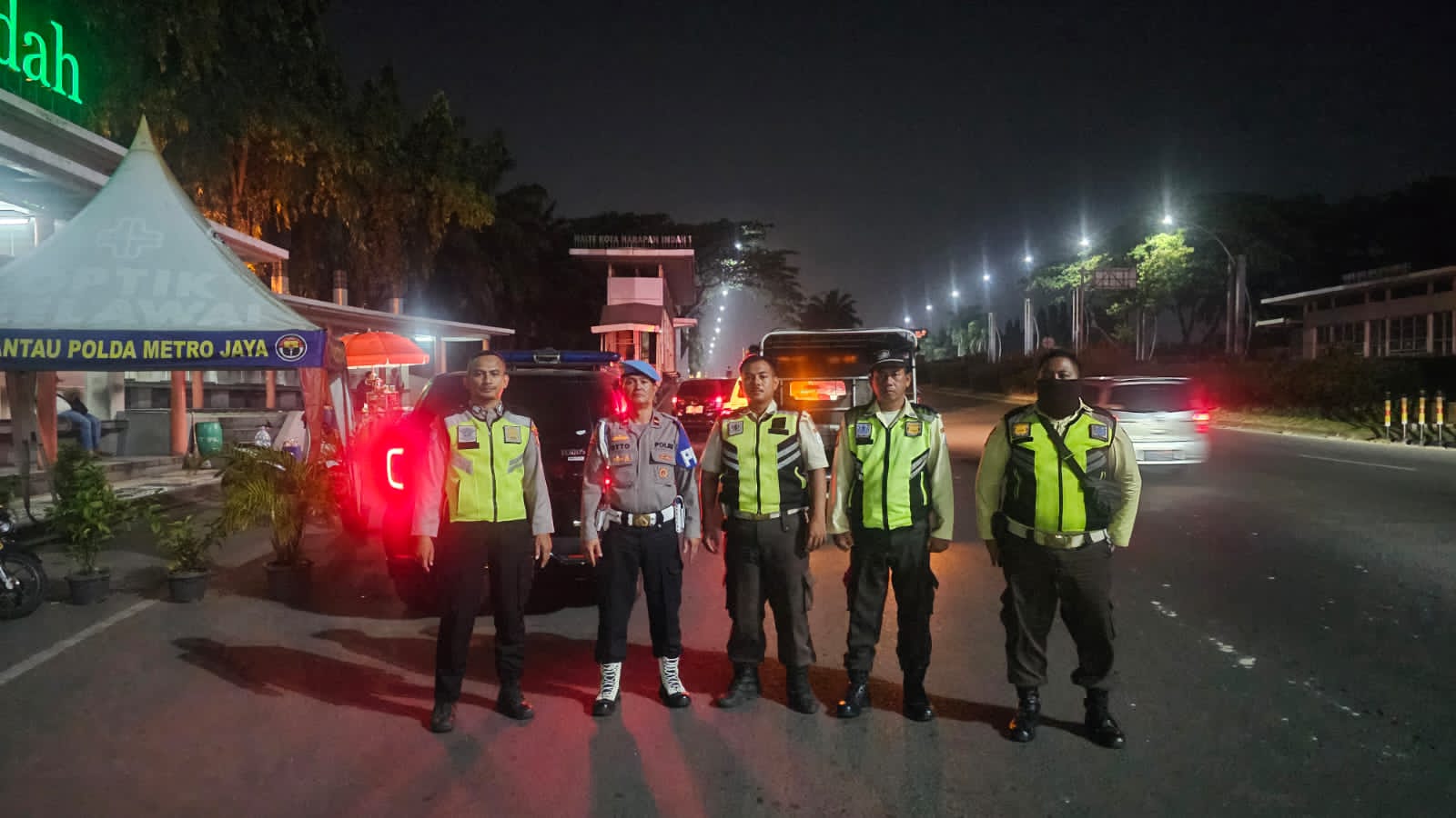 Polsek Medansatria Gelar Patroli Malam Untuk Antisipasi Gangguan Keamanan