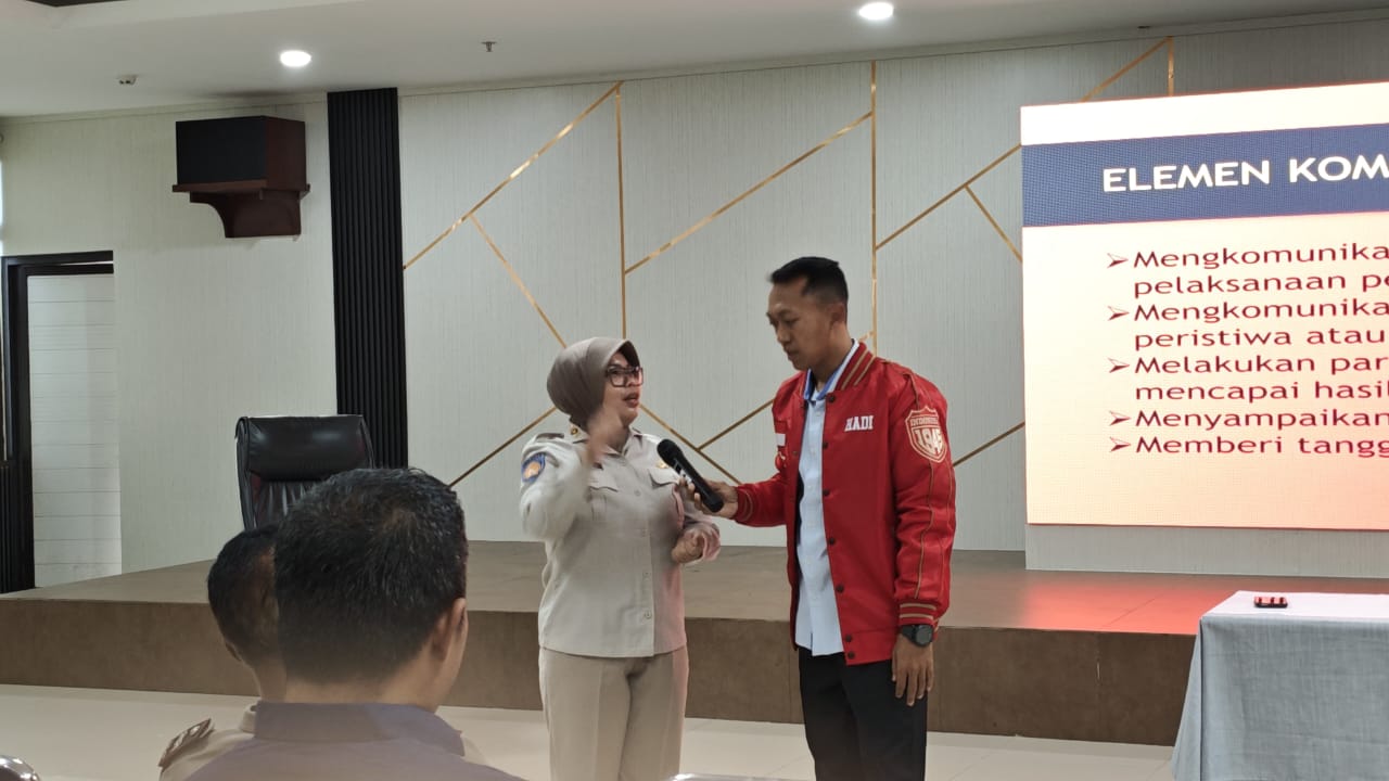 Pelatihan Public Speaking Jadi Langkah Polres Metro Bekasi Kota Bangun Citra Positif