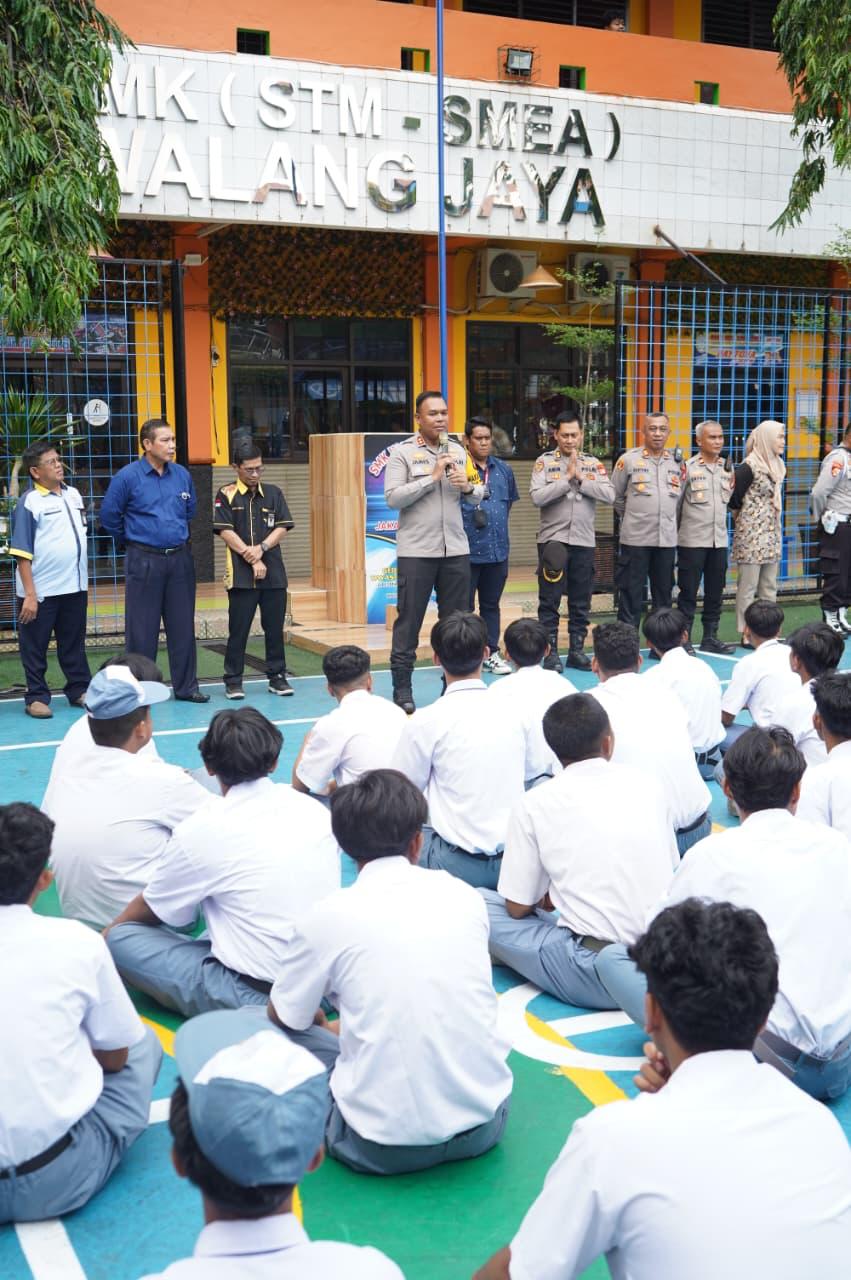 Wakapolres Metro Jakut Ajak Pelajar SMK Walang Jaya Jadi Generasi Tangguh, Jauhi Tawuran Dan Narkoba