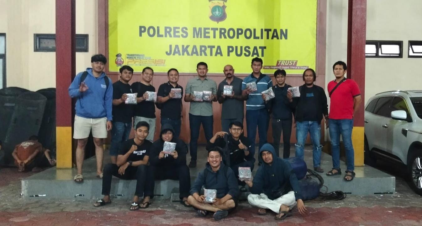 Berkedok Truk Pengangkut Jeruk, Sindikat Sabu 12 Kg Digulung Polres Metro Jakpus di Tol Jakarta-Cikampek