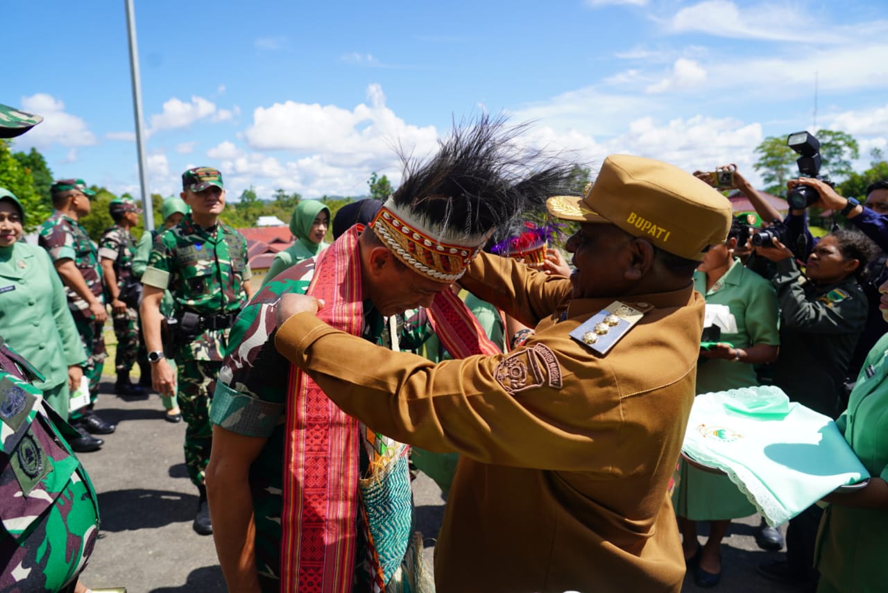Pangdam Kasuari Kobarkan Semangat Prajurit di Pedalaman Papua Barat “Jadilah Penggerak, Bukan Penonton Perubahan”