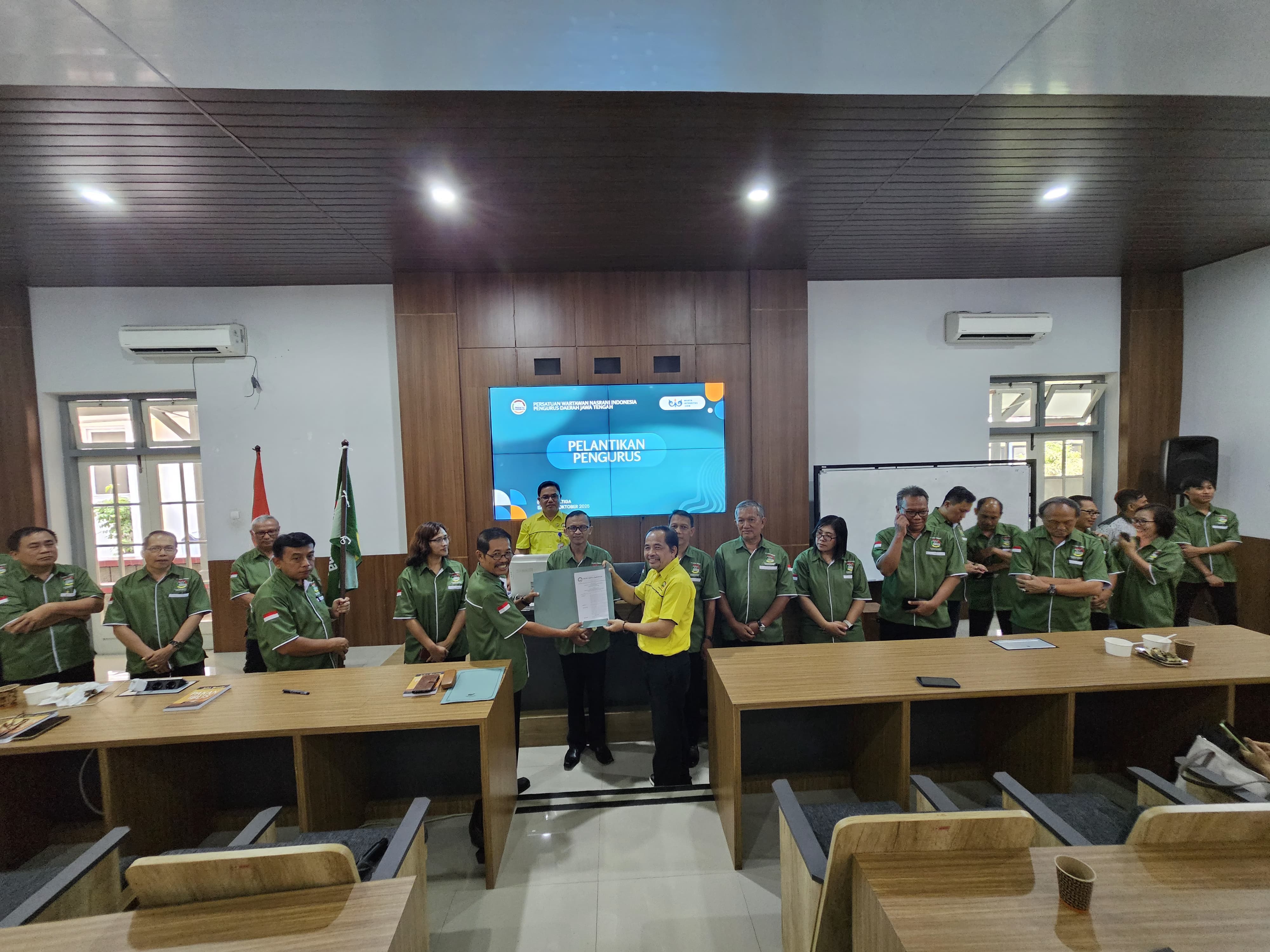 PEWARNA Indonesia Kukuhkan Pengurus Daerah Jawa Tengah 2025–2030 di Gedung FISUKOM UKSW Salatiga.