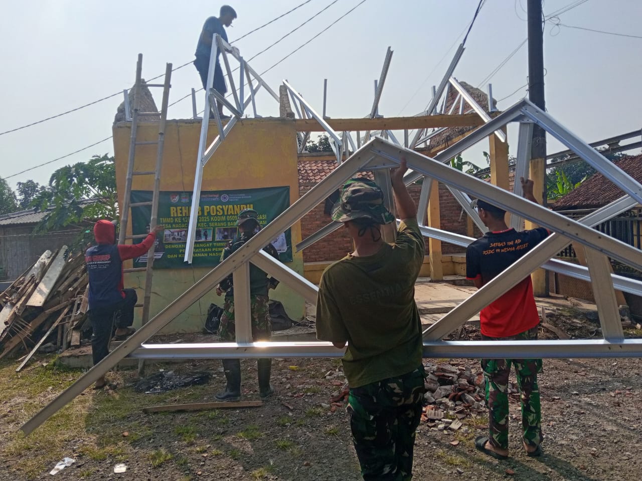 Satgas TMMD ke-126 Bangun Posyandu Baru Di Desa Nagacipta, Bekasi