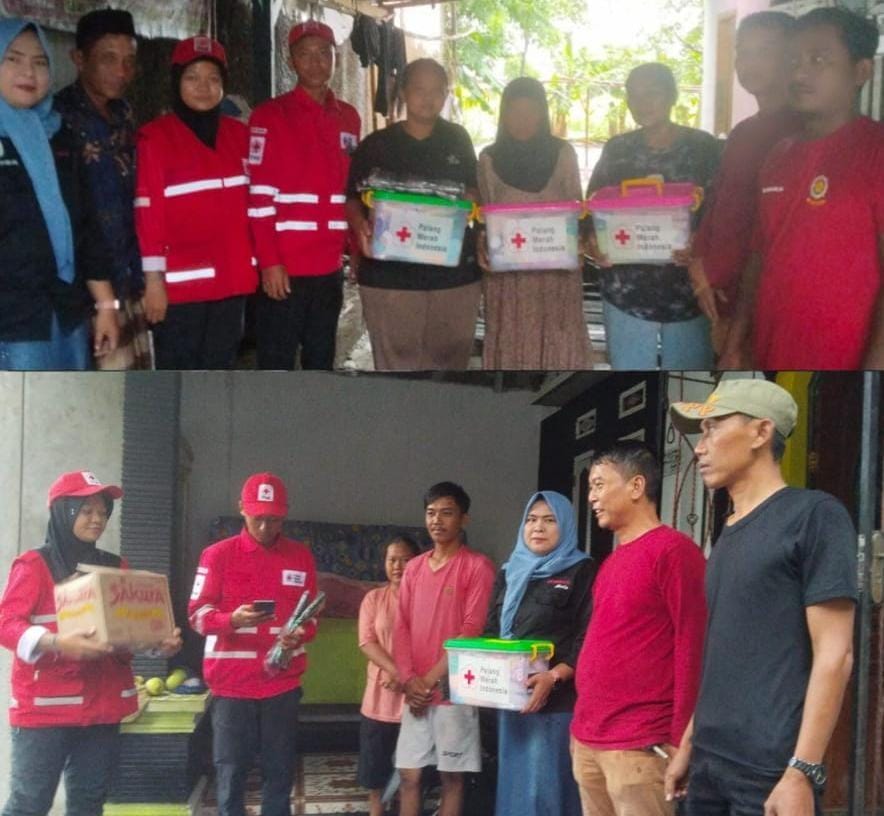 PMI Kabupaten Bekasi Salurkan Bantuan Sembako, Kepada 5 Rumah Dari 20 Rumah Terdampak Angin Puting Beliung