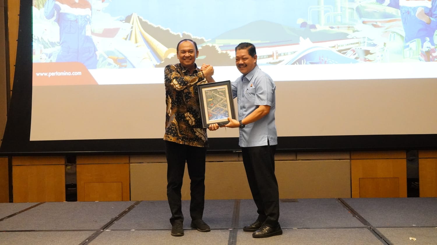 Kajati Kepri Tekankan Pentingnya Sinergi Hukum dan Dunia Usaha dalam FGD Bersama Pertamina.