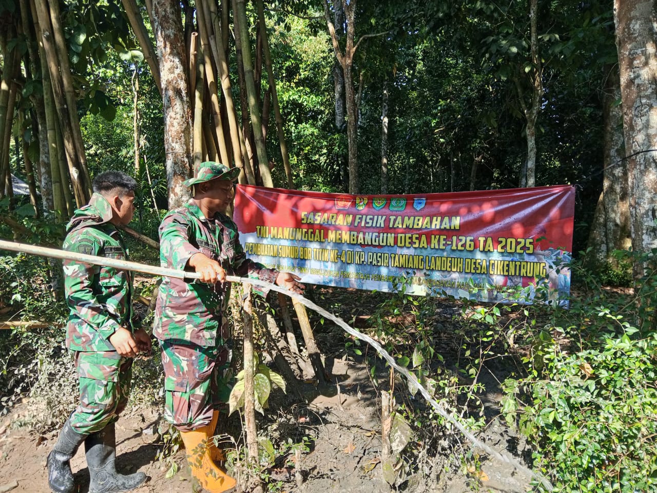 Satgas TMMD ke-126 Lanjutkan Pengeboran Sumur Titik ke-4 Dengan Progres Capai 90%.