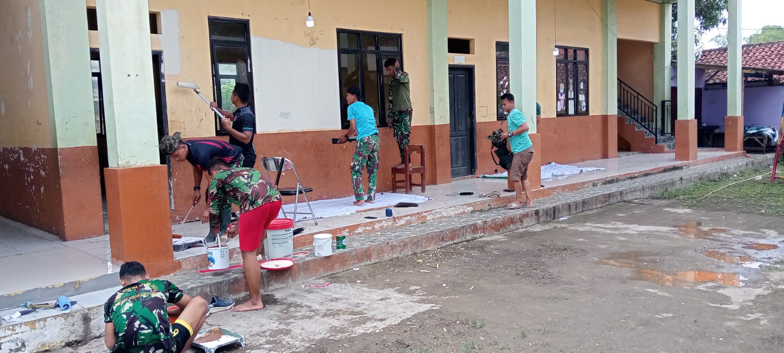 TMMD Ke-126 Lanjutkan Renovasi PAUD KB Cempaka 1 Di Desa Nagacipta