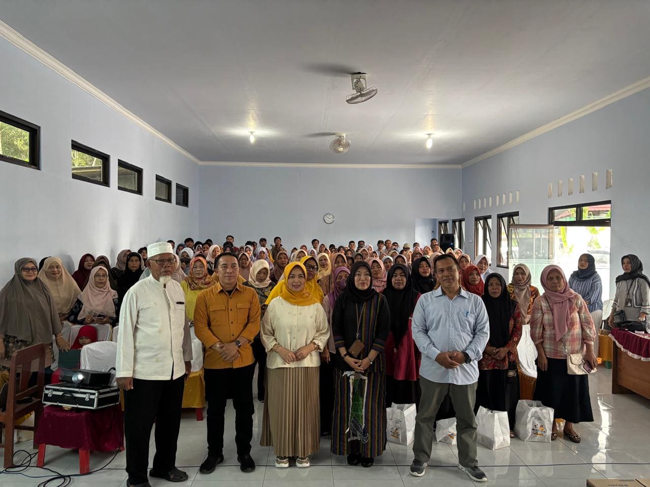 Teti Rohatiningsih menegaskan pentingnya sinergi antara pemerintah, masyarakat, dan mitra kerja dalam menyukseskan Program Bangga Kencana