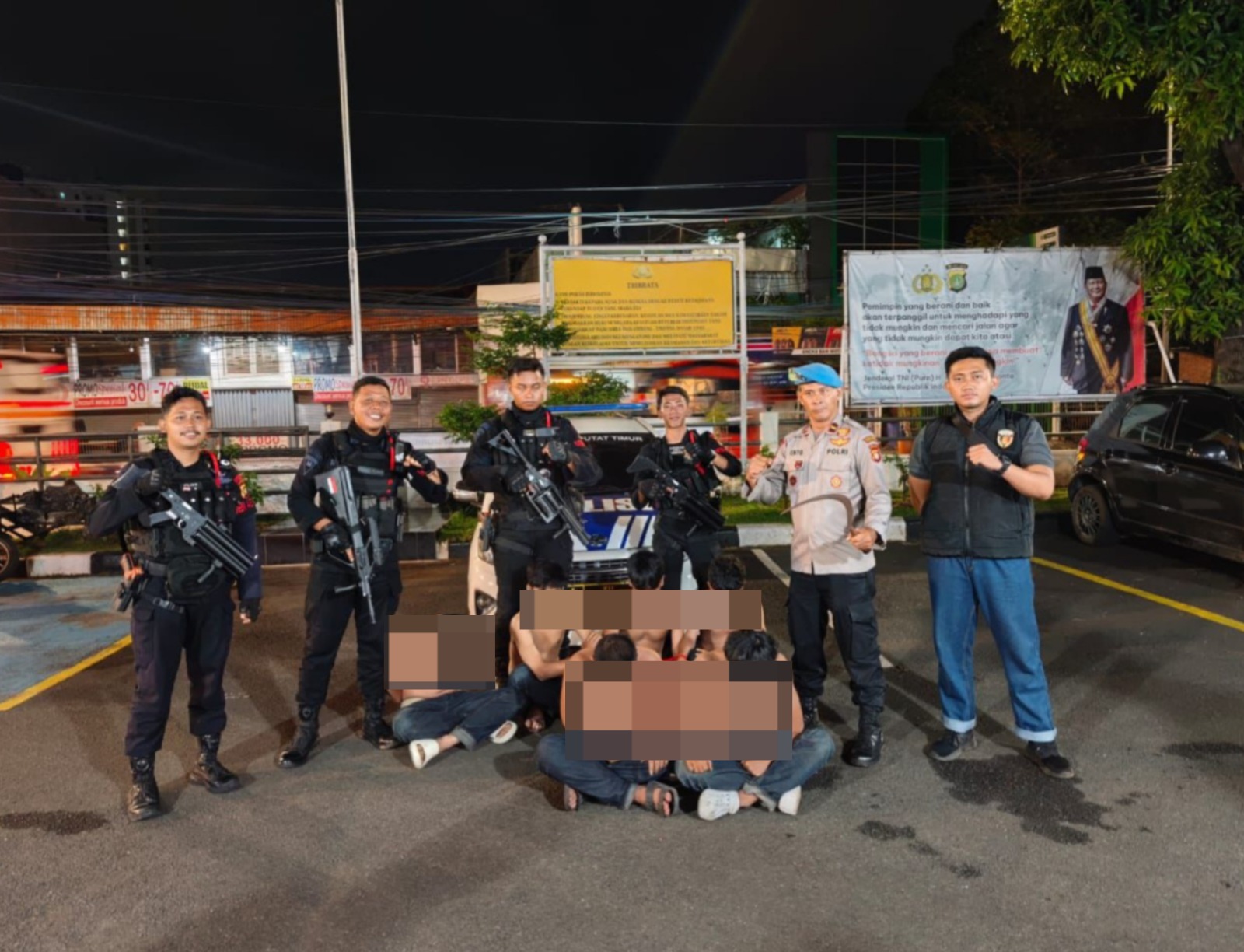 Brimob Polda Metro Jaya Berhasil Mengamankan 6 Orang Pemuda yang Hendak Tawuran di Ciputat Timur.