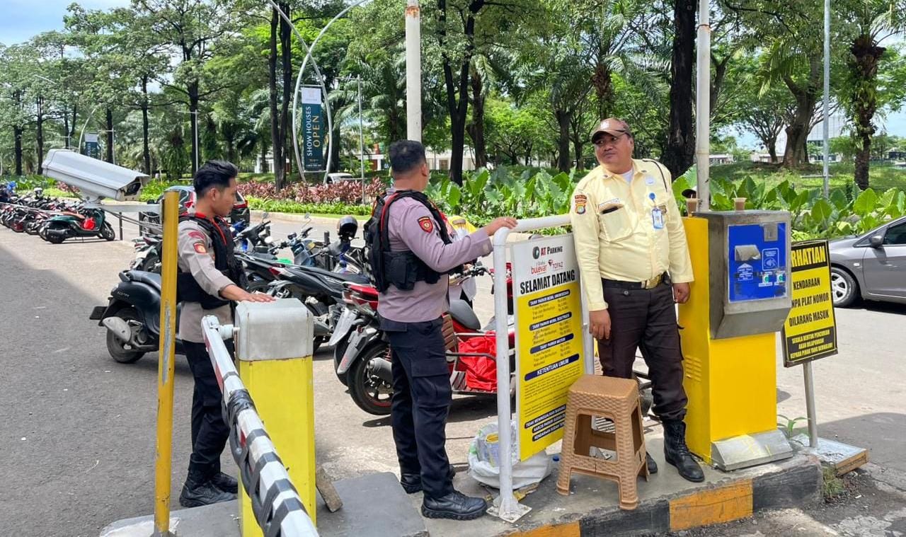 Amankan Sentra Ekonomi Dan Transportasi, Tim Patroli Presisi Polres Bekasi Kota Sisir Summarecon Hingga Terminal Damri