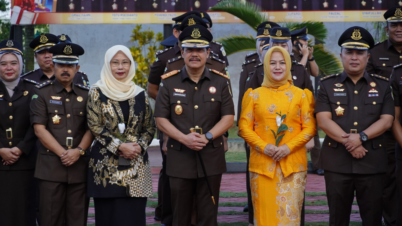 Kajati Kepri Pimpin Upacara Hari Ibu Ke-97, Tegaskan Peran Strategis Perempuan Dalam Pembangunan Nasional.