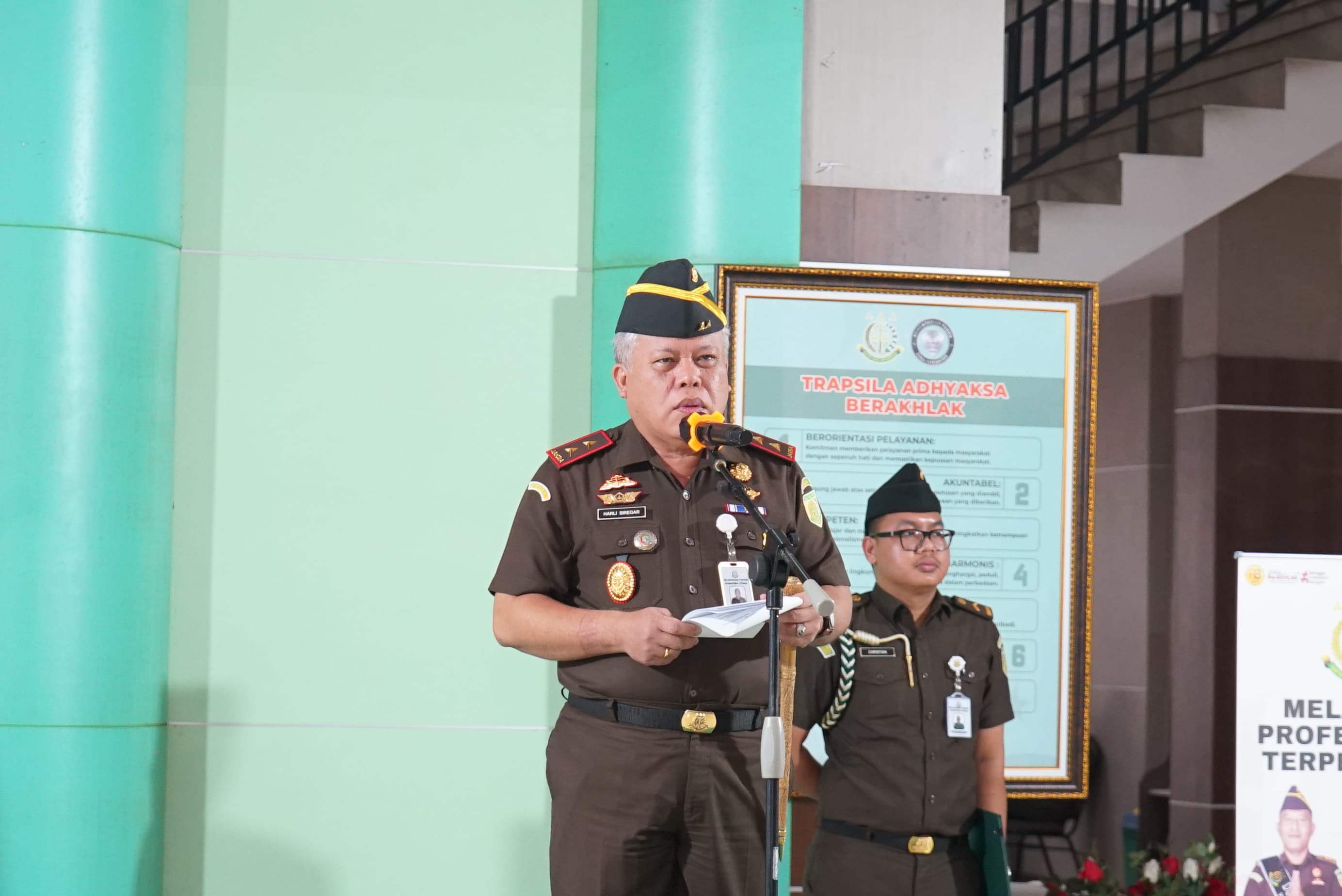 Kajati Sumut Pimpin Apel Pencanangan Zona Integritas menuju Wilayah Birokrasi Bersih Melayani dan Berkulitas.