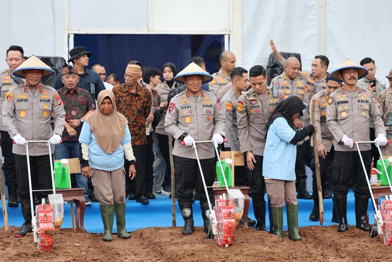 Sukses Pada Penanaman Jagung Tahun 2025, Polda Metro Jaya Menambah Jumlah Lahan Menjadi 50 Hektar Pada Tanam Raya Jagung Serentak Kuartal I di Bekasi Tahun Ini
