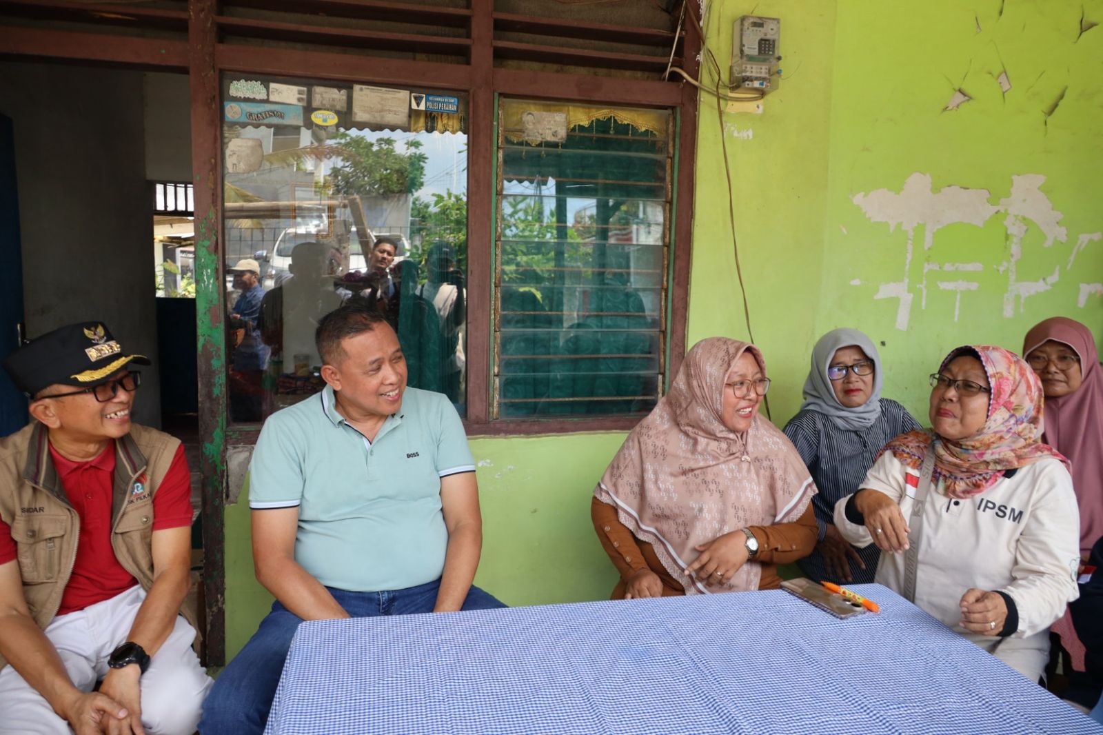 Tri Adhianto Datangi Dan Apresiasi Guru TK Yang Gagalkan Aksi Pencurian