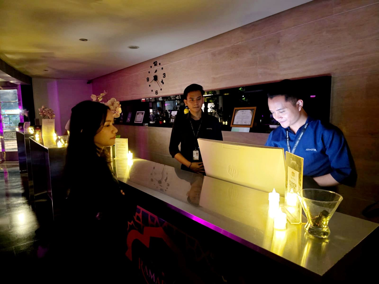 Dukung 20 Tahun Earth Hour, ARTOTEL TS Suites Surabaya Ajak Tamu Ikut Switch Off Bersama